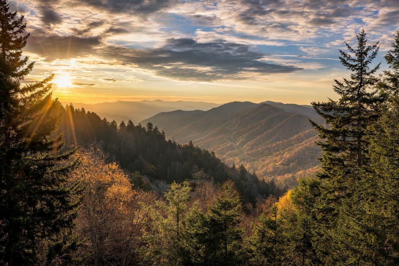 Little Bear Lookout Villa Gatlinburg Exterior photo