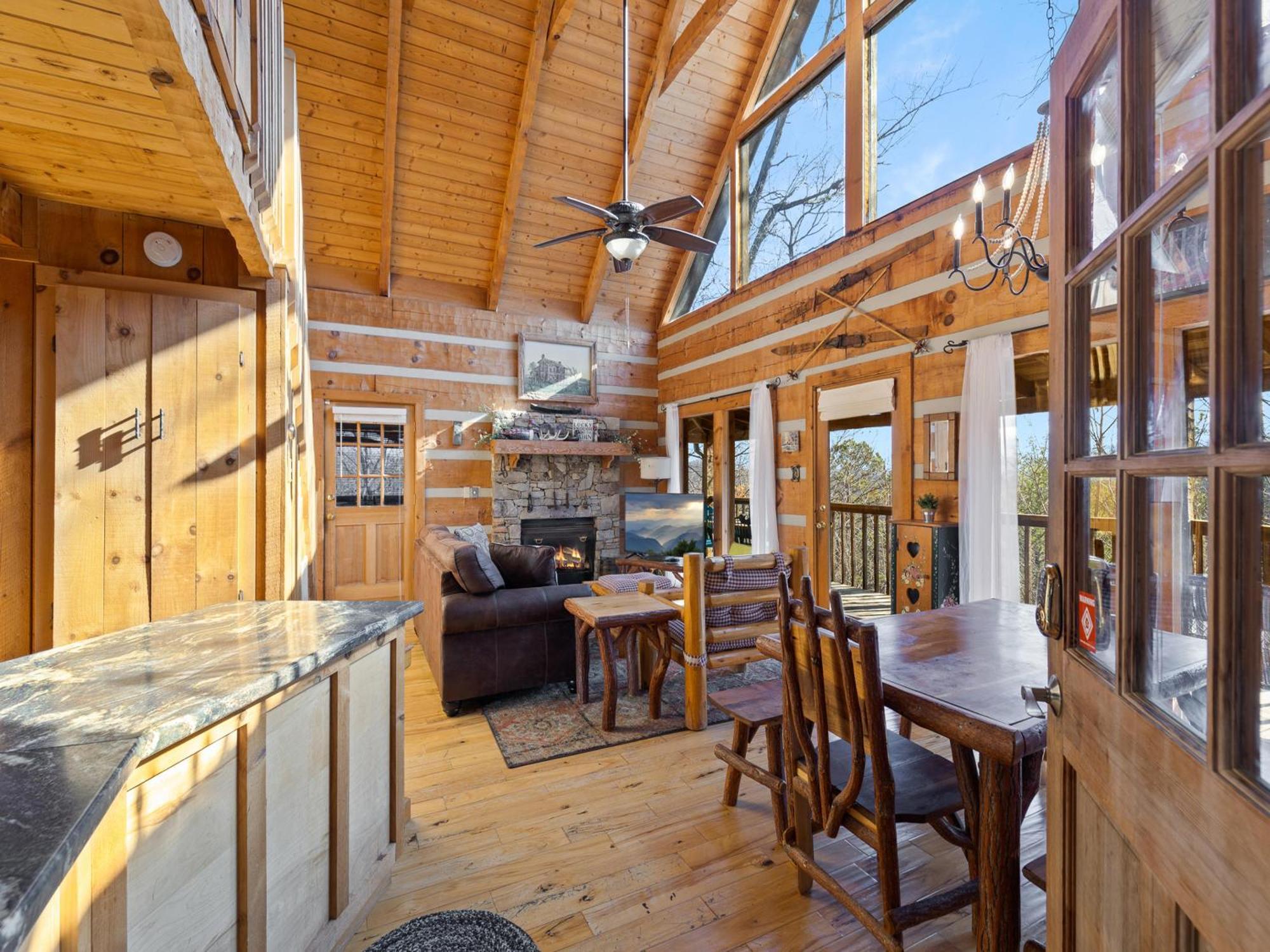 Little Bear Lookout Villa Gatlinburg Exterior photo